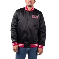 Mitchell & Ness Heavyweight Satin Jacket Herren Bomberjacke Schwarz Rot