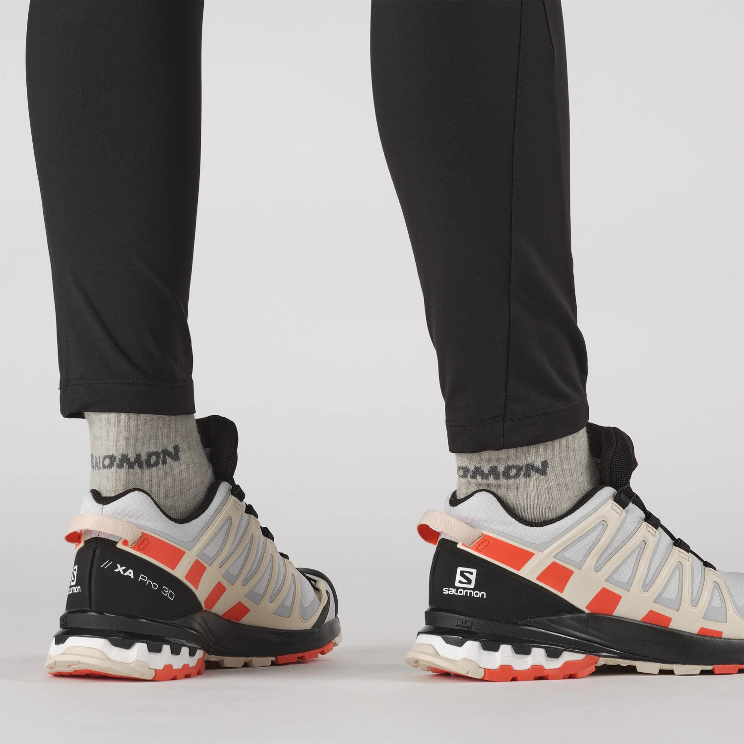 Salomon XA PRO 3D V8 GTX Damen Trail-Runningschuhe Weiß Beige Orange – Bild 2